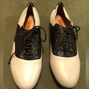 Miz Mooz Saddle Soles